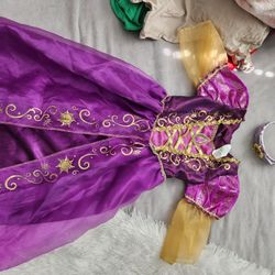 Costume