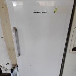 standing deep freeze