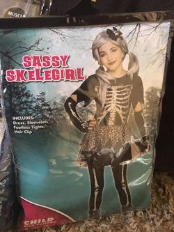 Girls skeleton costume size medium