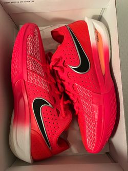NIKE G.T. CUT 3 (sz 10.5)