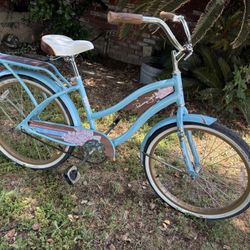 24’ Panama, Jack, Beach Cruiser Bike Like New