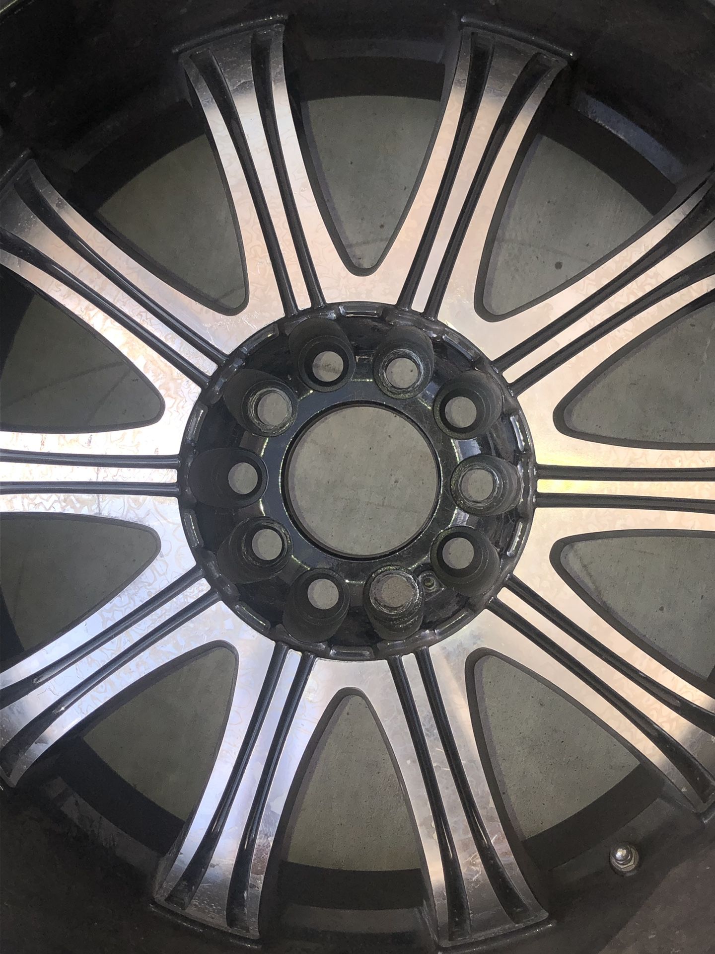 20” Wheel With Rim ( ONLY 1 )