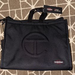 TELFAR EastPak Medium Shopper (Black)