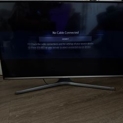 SAMSUNG 32’ SMART TV