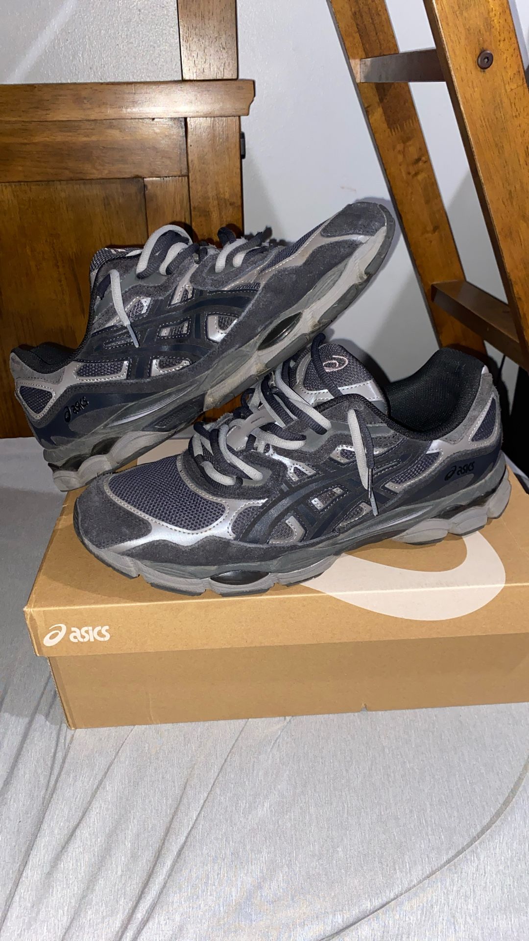 Asics Gel-Nyc graphite