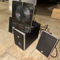Pre-owned Vertical Cd / MP3  Micro System NXT Player Speakers 