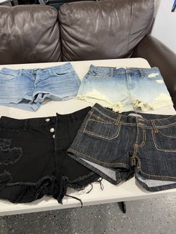 Women’s Shorts 