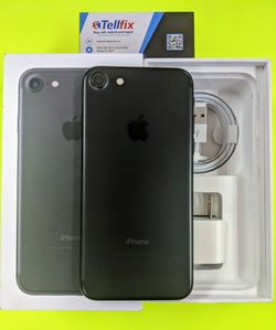iPhone 7. 32GB. Factory unlocked 🔓 Like new condition 🎁 With warranty 🧾