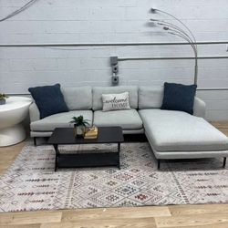 Casterly Pebble Chaise Sectional Sofa