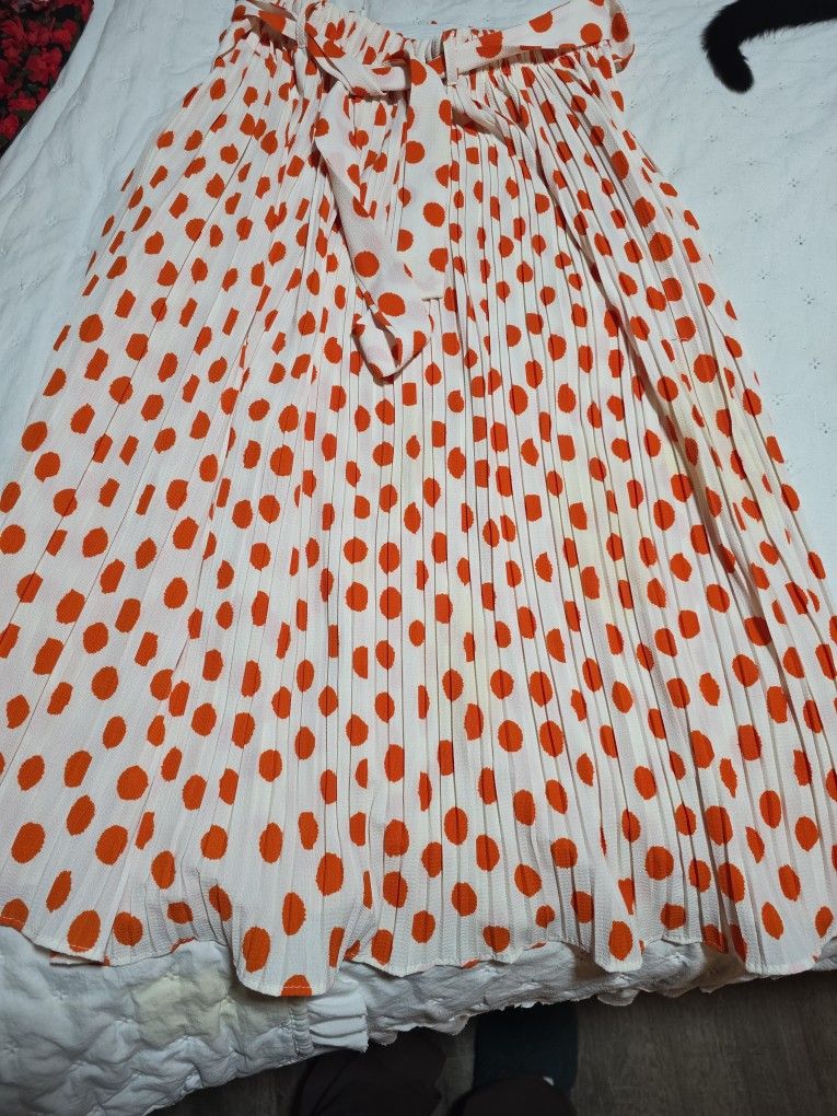 skirt.