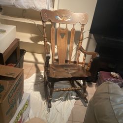 Bent brothers Vintage Bicentennial Rocking Chair. Beautiful Condition 