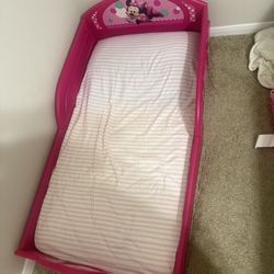 Toddler Minnie Mouse Bed 