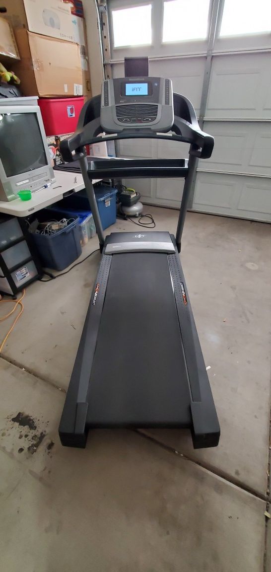 NordicTrack C990 Treadmill