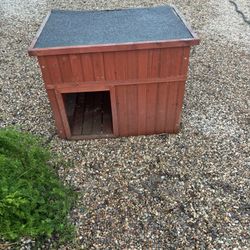 Free dog house