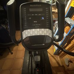 NordicTrack studio Elliptical 