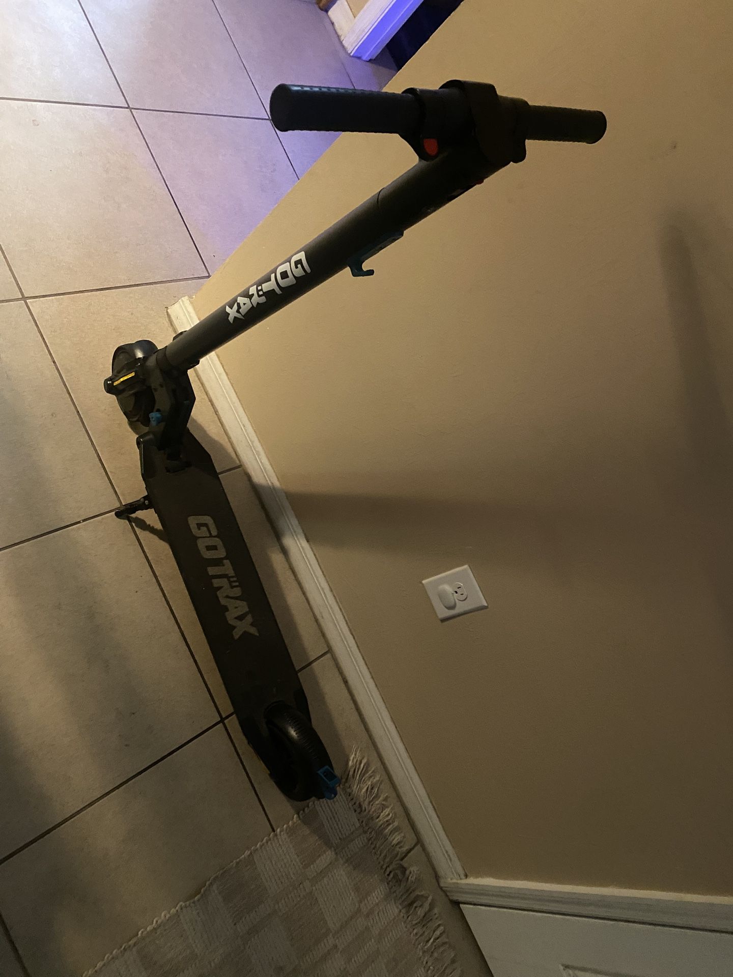Electric Scooter Wit Flashlight