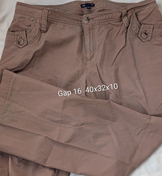 Womens Gap Pants 16 40W, 32L, 10 Rise, 100% Cotton, Light Weight, Belt Loops and 4 Pockets.East/West
