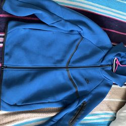 Blue Nike tech size small