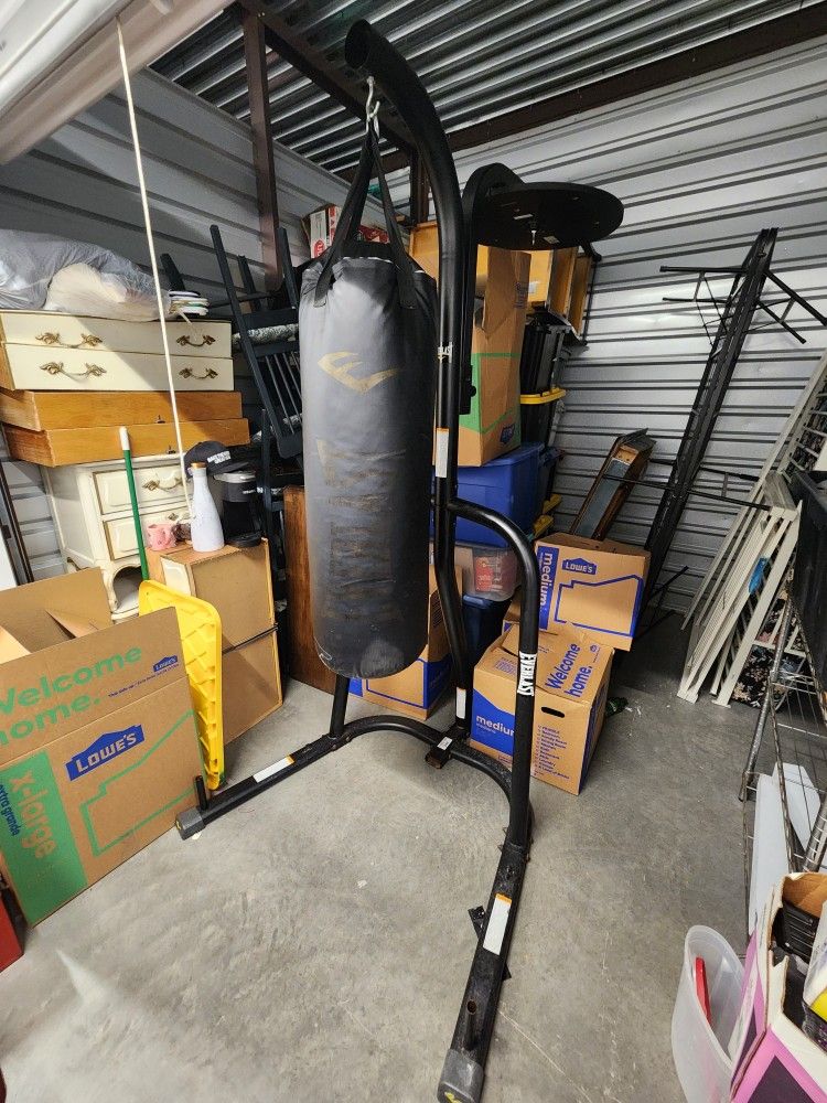Everlast punching bag, stand and speed bag rack