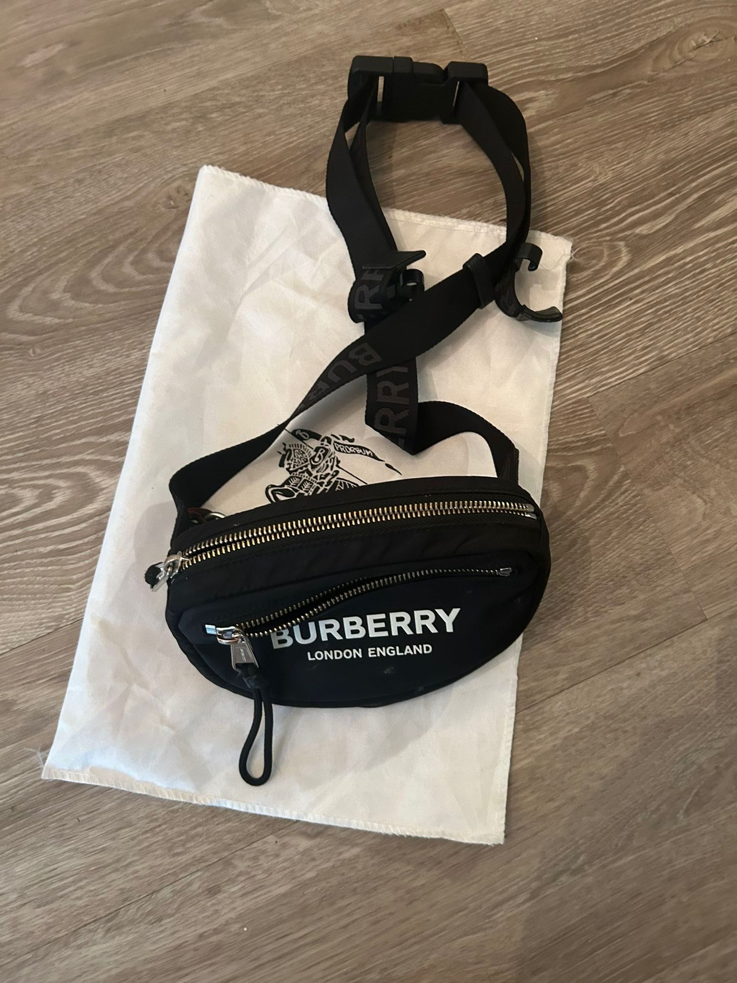 Sling Bag Burberry