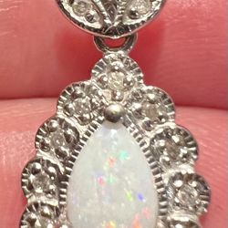 🔥Opal Diamond Vintage 14K Beautiful Pear Shaped Pendant Necklace 16” Gold Chain