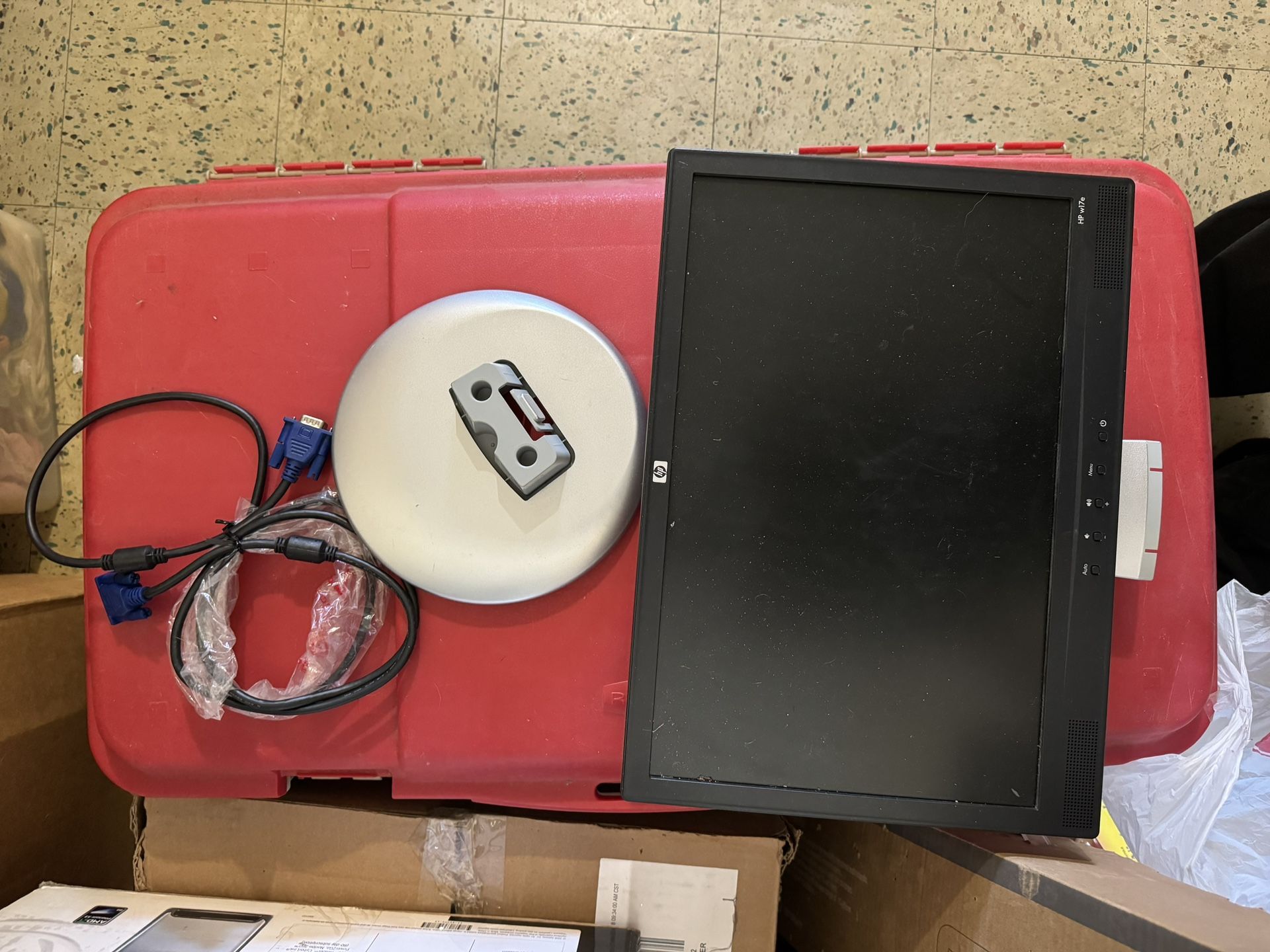 HP 17” Monitor