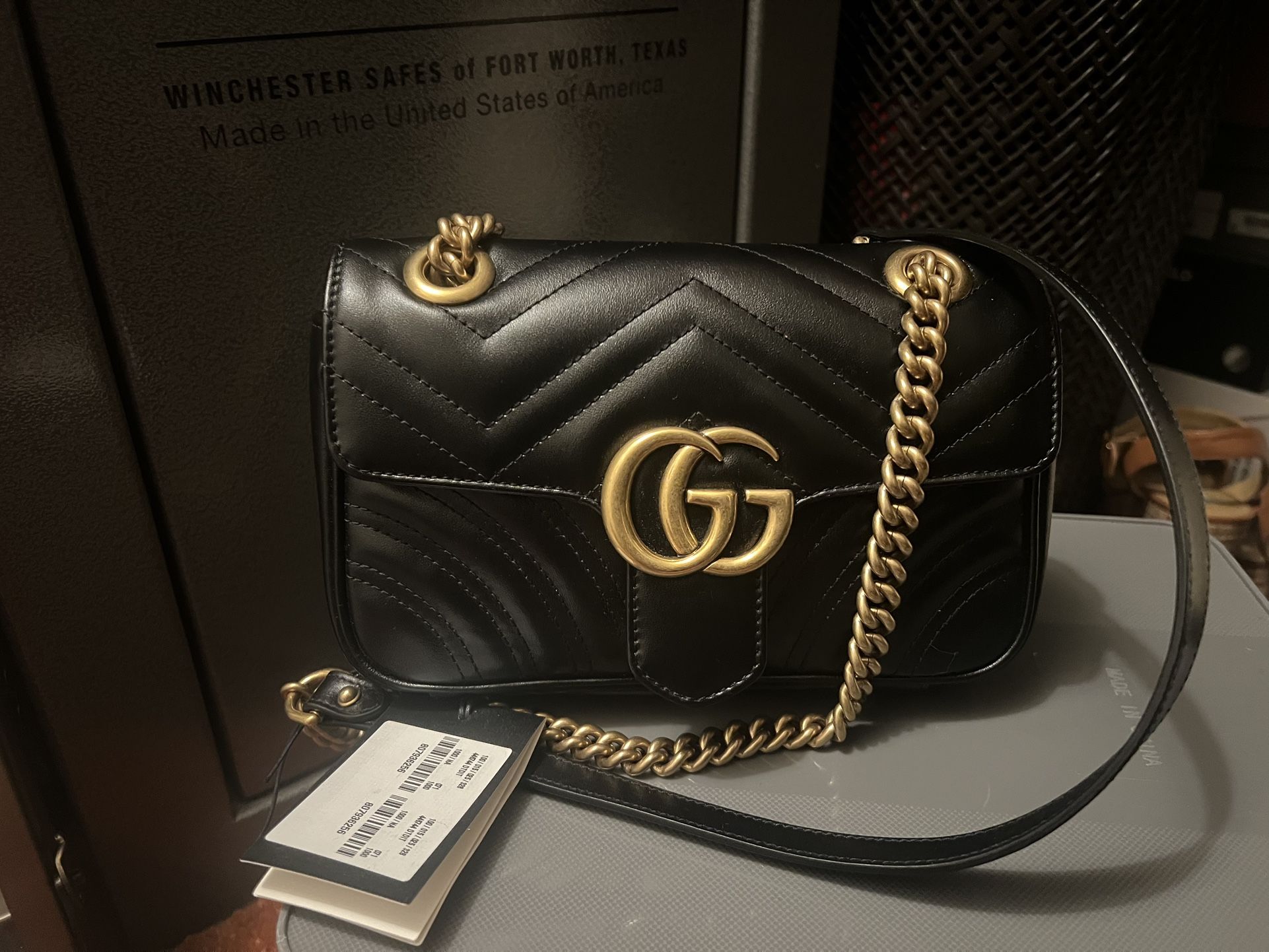 Like New Authentic Gucci Marmont