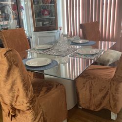 For Sale Dinning Room Set Plus Three Tables End