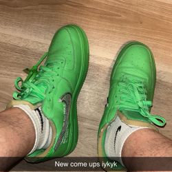 Sz 12 Men Brooklyn Off white Air Force Ones 