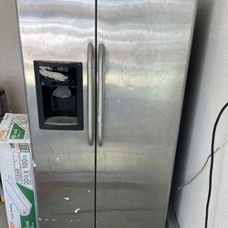 GE Stainless Refrigerator