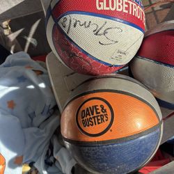 Harlem Globe Trotters Basketball In Dave And Buster