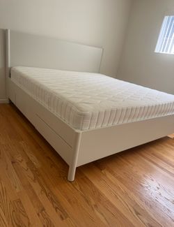 IKEA TONSTAD   king bed with drawers