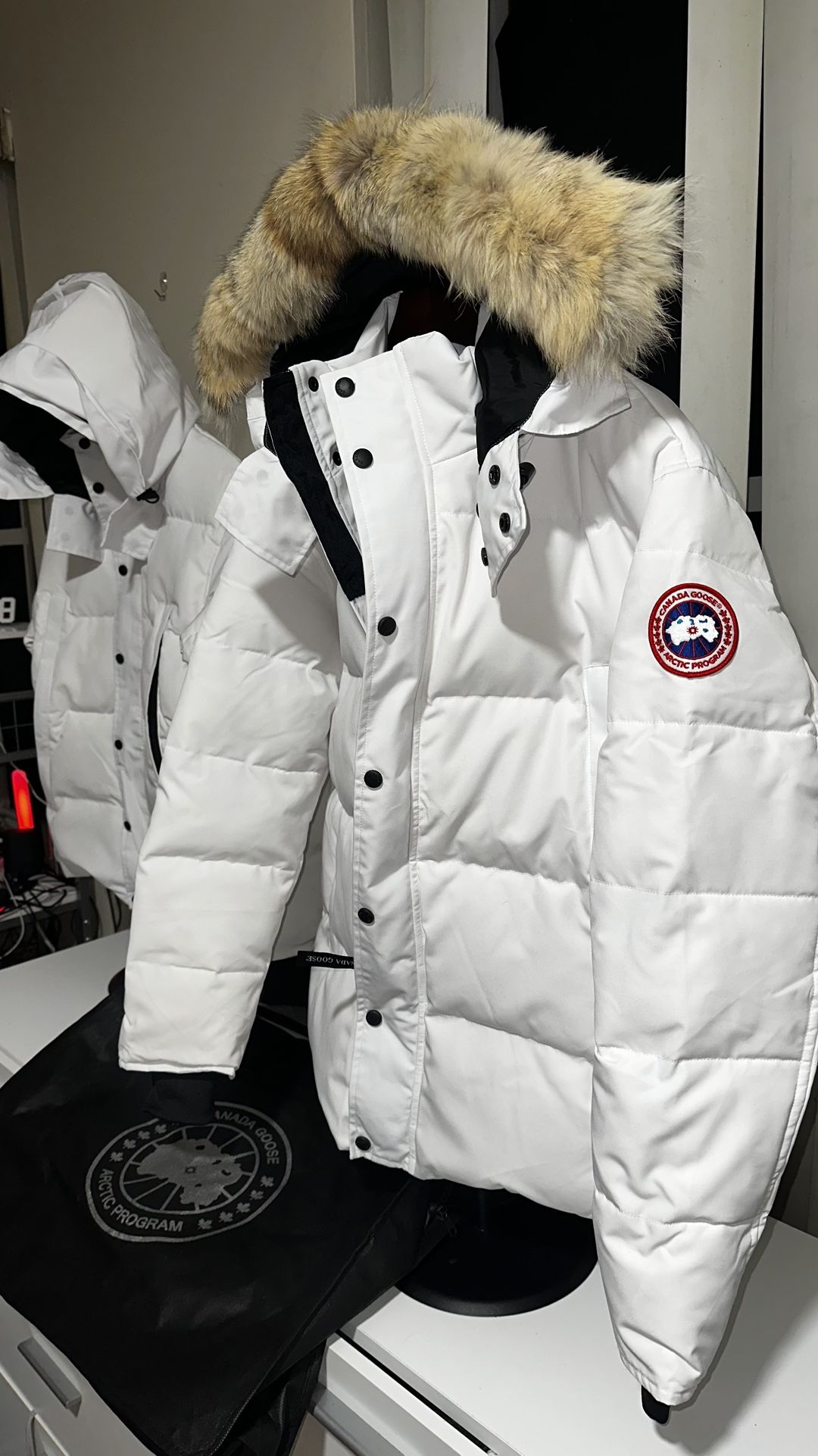 Canada Goose Wyndham Parka Pure White