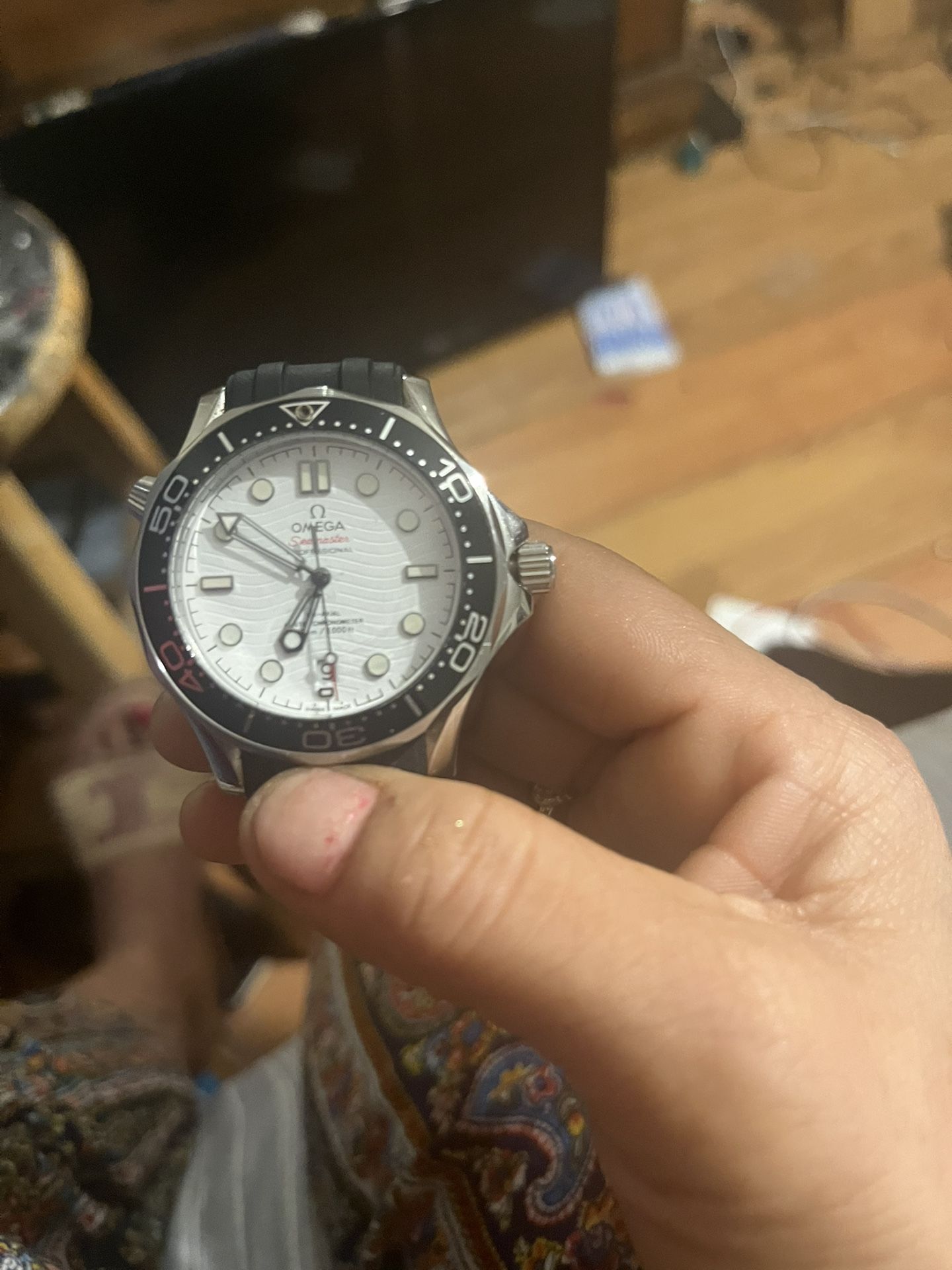 Omega Seamster