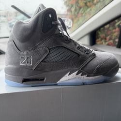 Jordan 5 Retro Wolf Grey Size 8.5M