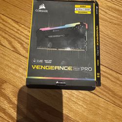 Corsair Vengeance Pro, DDR 4, 32 GiG, 3600 MHz 