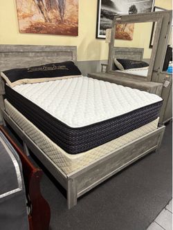 Queen bed room set On Sale