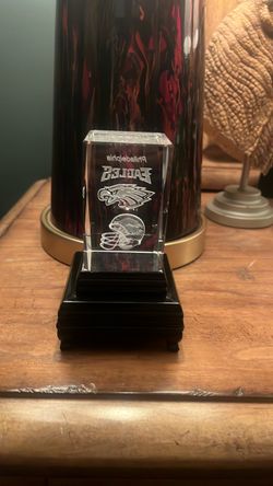 Philadelphia Eagles 3D Laser Crystal Paperweight