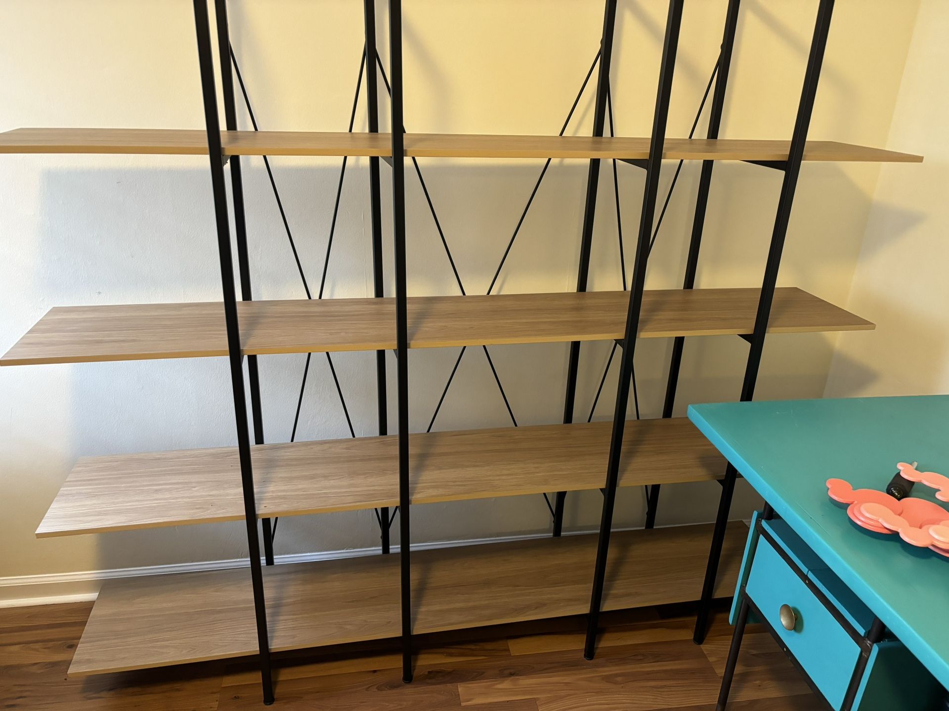 2 Bookcases / Shelving Units
