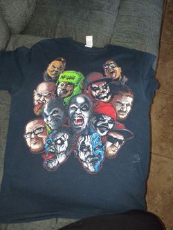 Horror Graphic Print T-Shirt  Size Medium