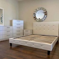 Bedroom Set Queen Size Delivery Available 