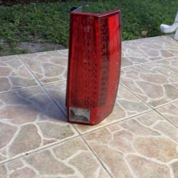 Escalade 2007-2014 Tail Light 