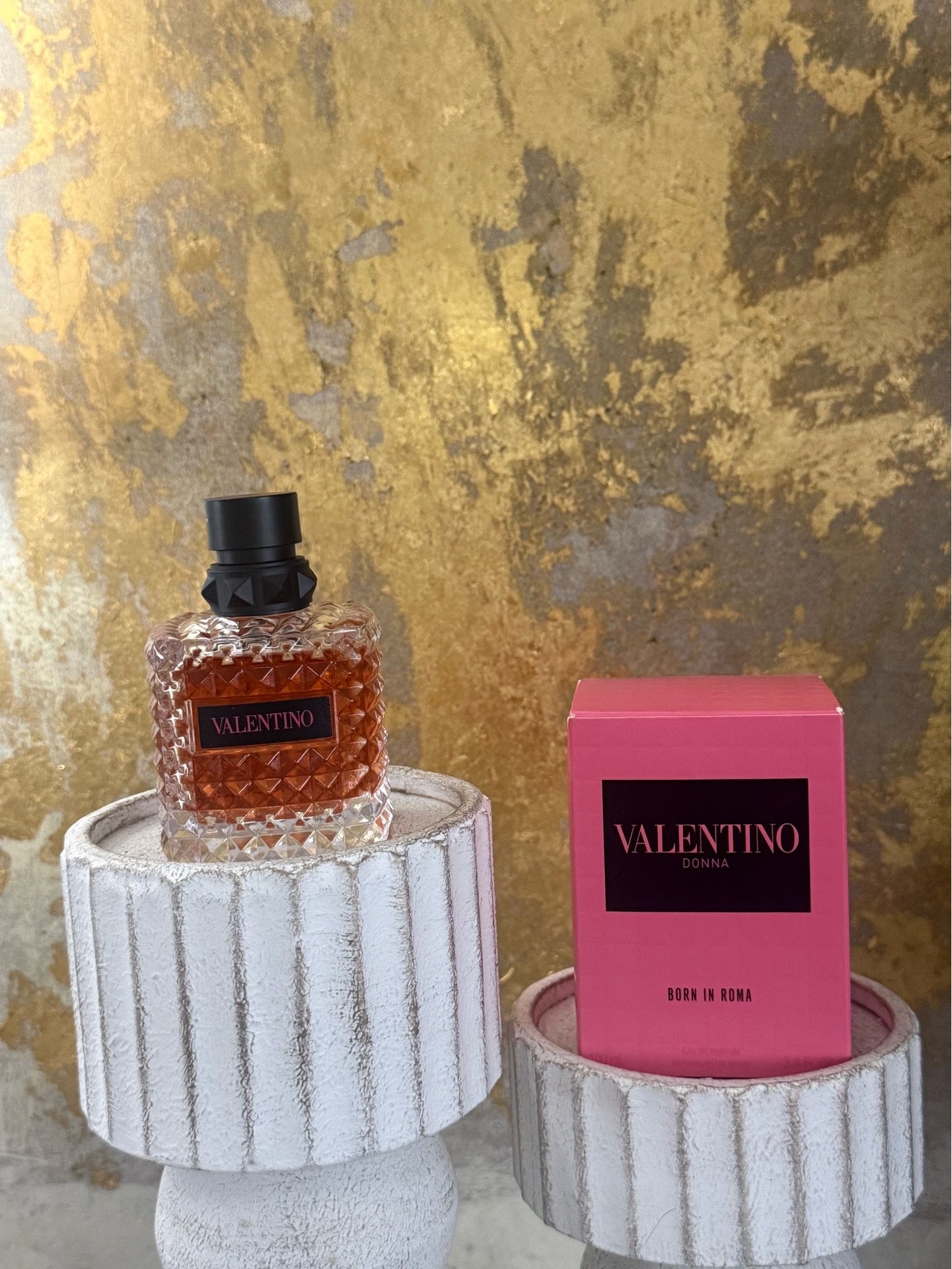 Valentino Donna Born In Roma