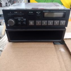 1988 Toyota Camry Stock Radio