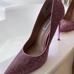 Pink Heels 6.5