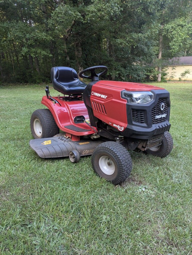 2016 Troy-Bilt Bronco Auto