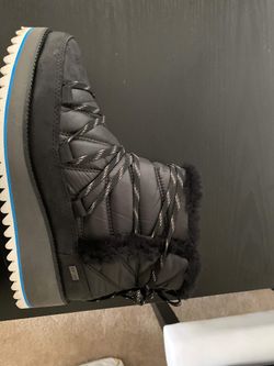UGG boots Size 7.5