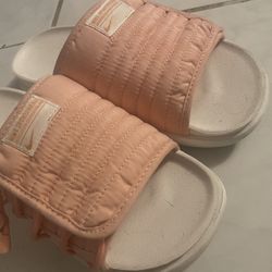 Womens Nike Skies Pink Size 8