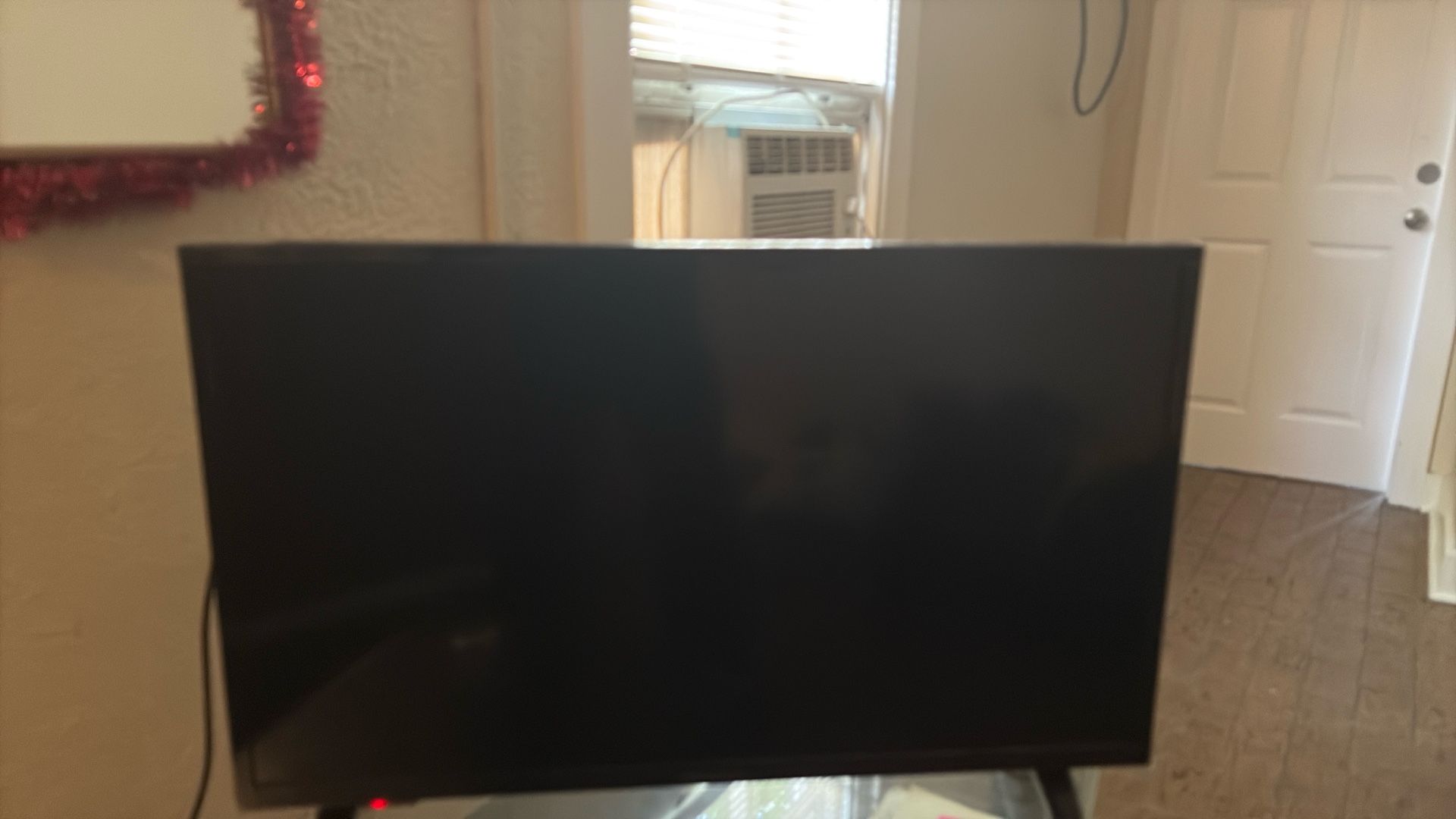 2 Insignia TV