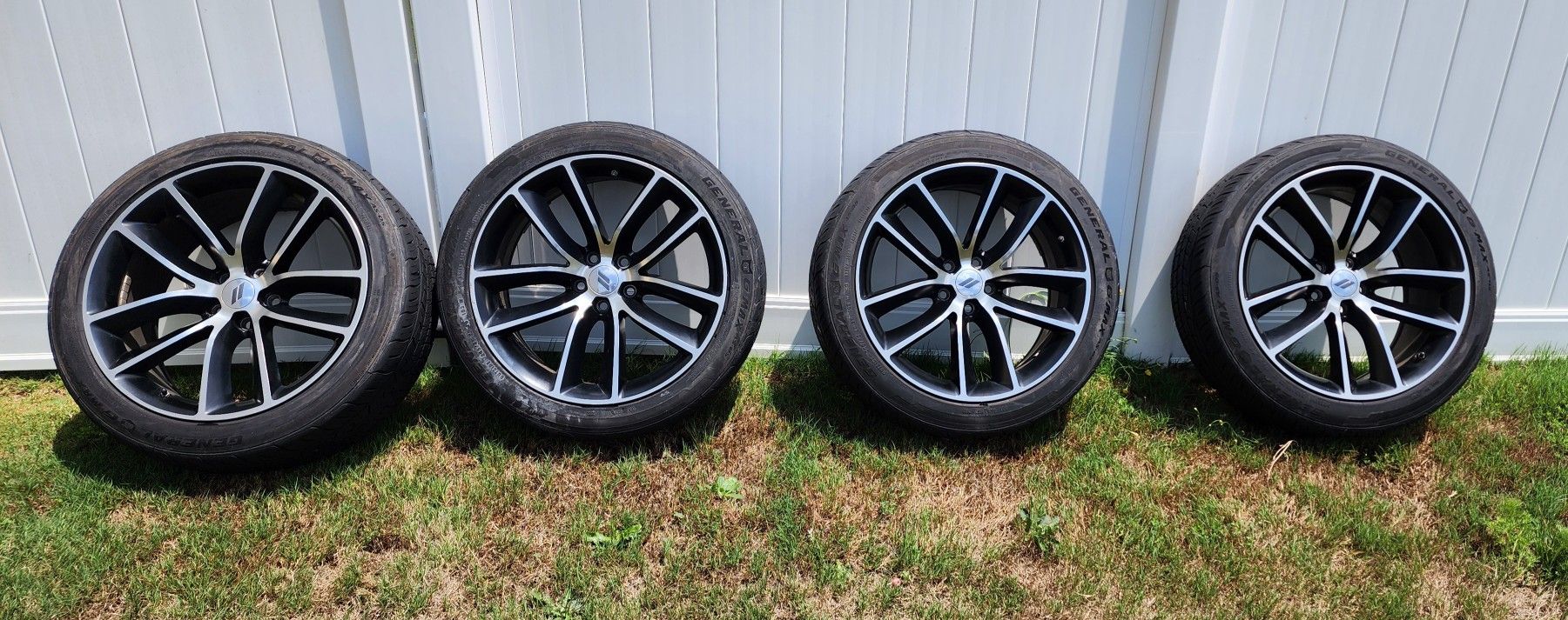 Dodge Challenger 20" Scat Pack Wheels w/Tires (Set of 4 | 245/45 - 20")